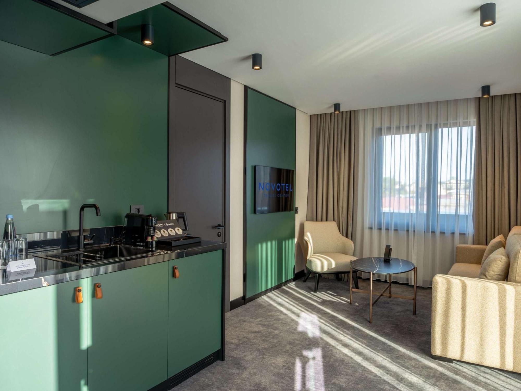 Novotel Tbilisi Center Eksteriør billede