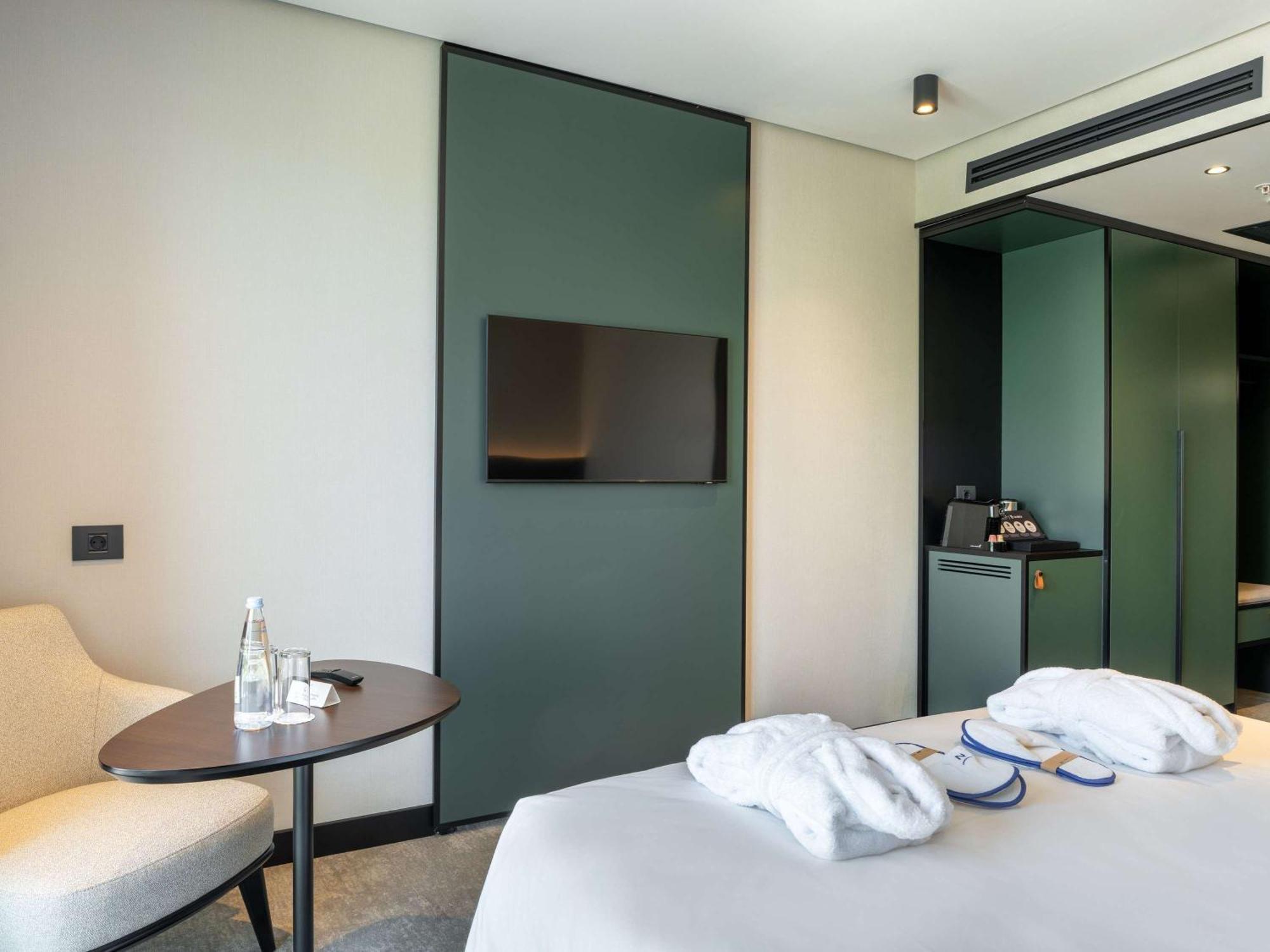 Novotel Tbilisi Center Eksteriør billede