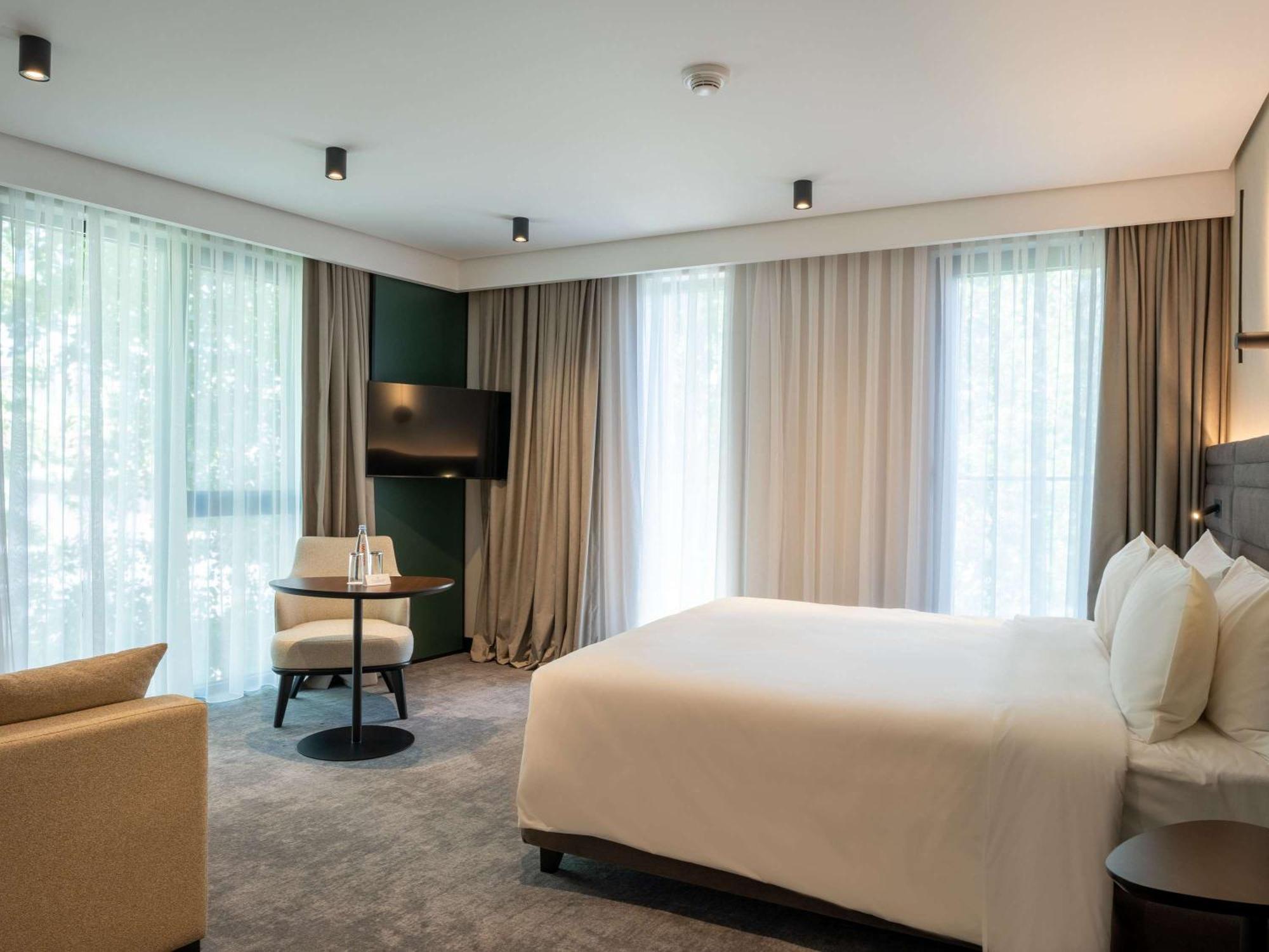 Novotel Tbilisi Center Eksteriør billede